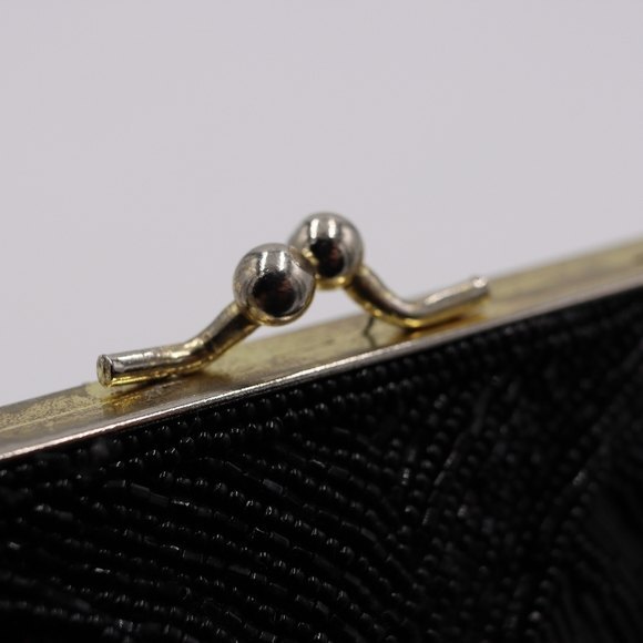 Vintage La Regale Black Beaded Clam Shell Purse Clutch - Picture 7 of 8